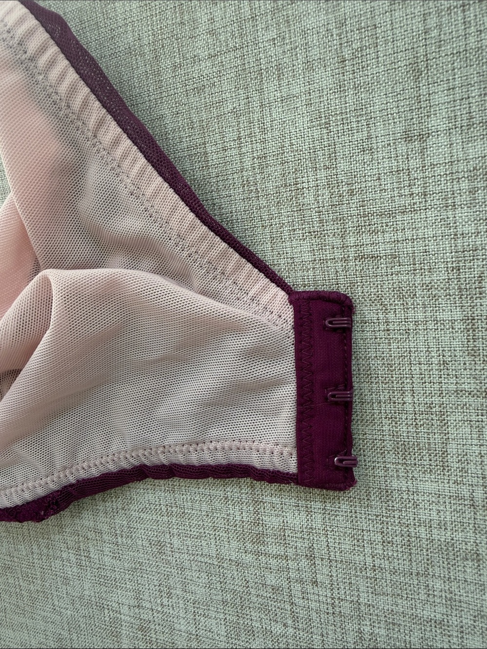 Torrid Full-Coverage‎ Balconette Bra Lightly Lined Dot Lace Size 42B - Picture 5 of 8